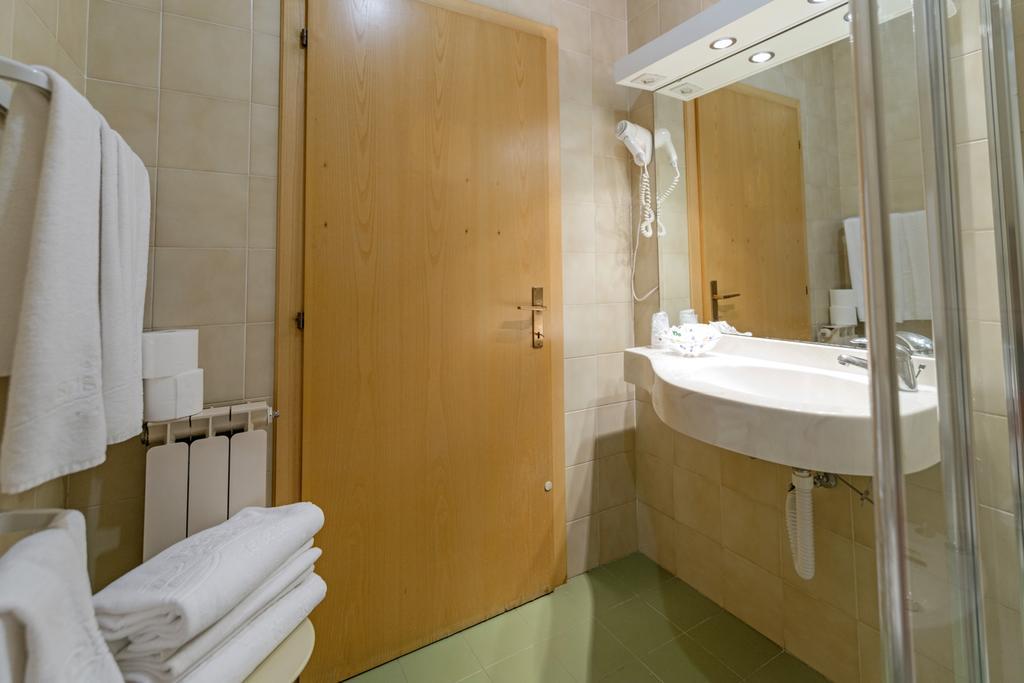 Hotel Bavaria Levico Terme Εξωτερικό φωτογραφία